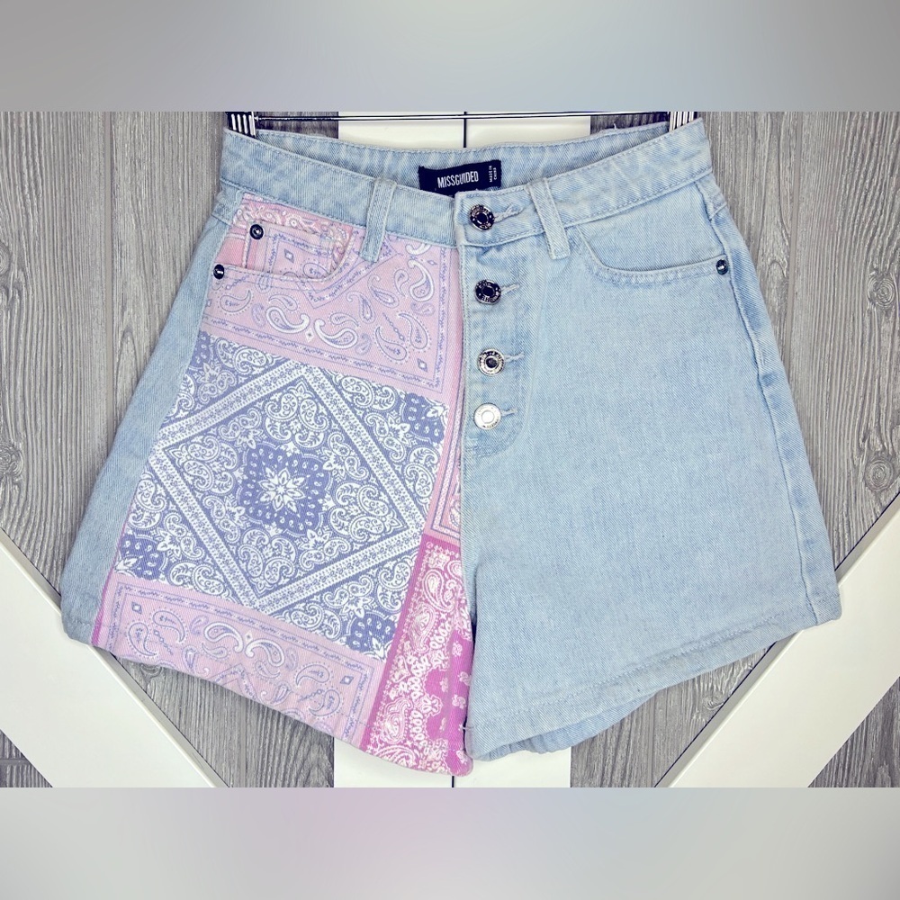 🎉HP 🎉B5.5 Missguided Patchwork Denim light wash Jean shorts 2